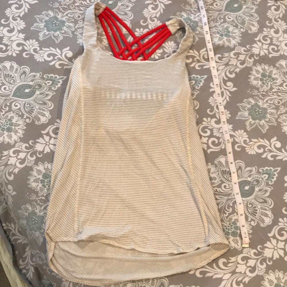 Lululemon work out top with built in sports bra